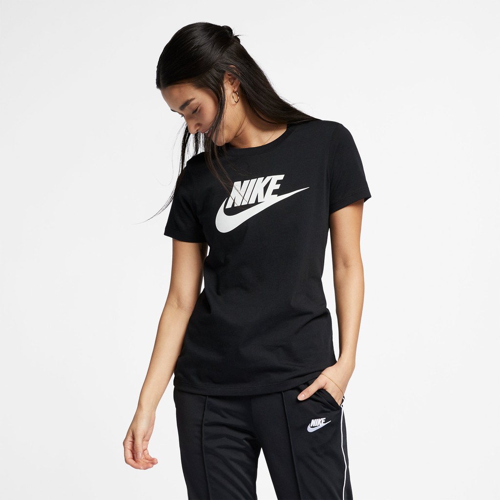 nike t shirt big logo