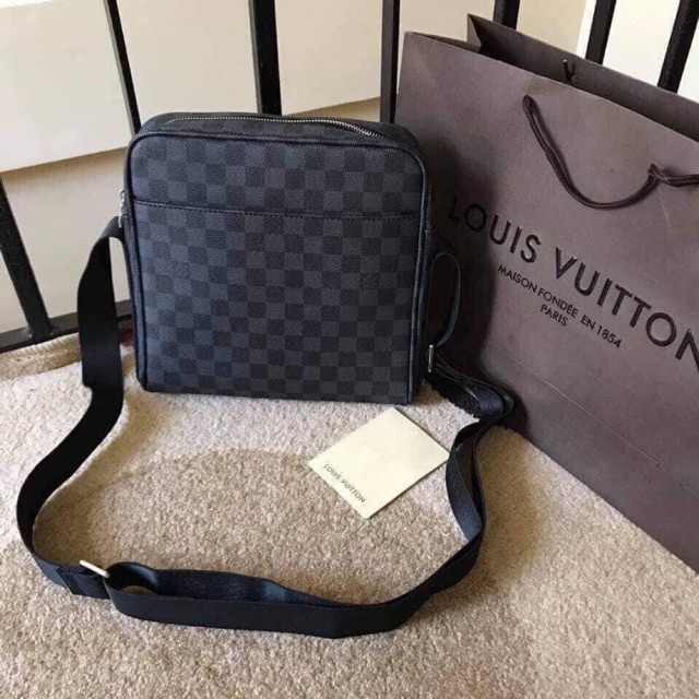 louis vuitton sling bag mens