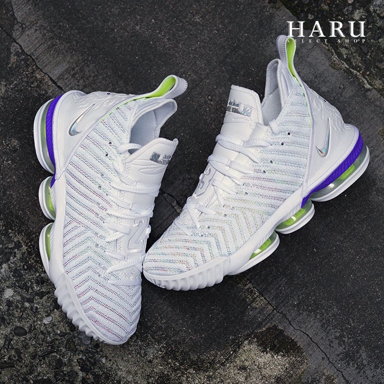 lebron buzz lightyear shoes