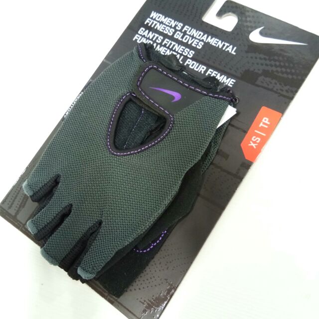 nike women's fundamental fitness gloves