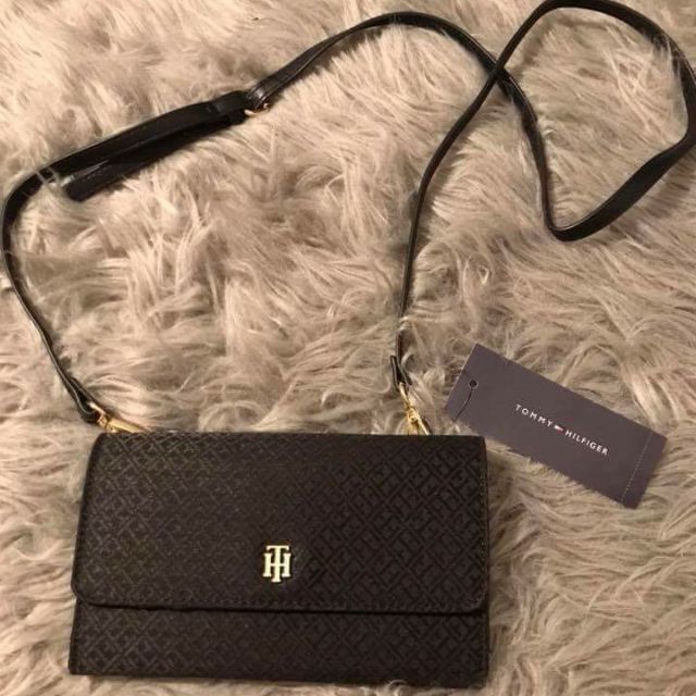 tommy hilfiger sling wallet