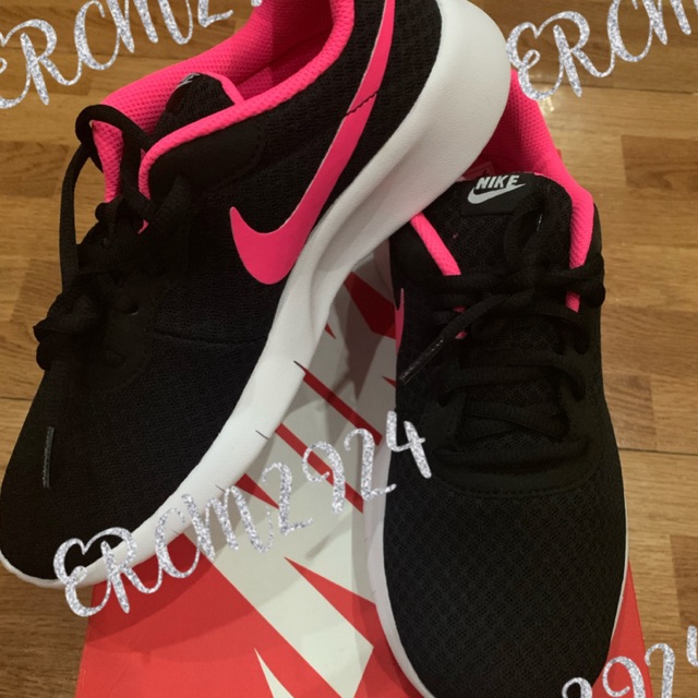 carne de vaca Fuera de servicio Línea de visión Authentic Nike Tanjun (GS) Junior Running Shoes (Black - Hyper Pink) |  Shopee Philippines