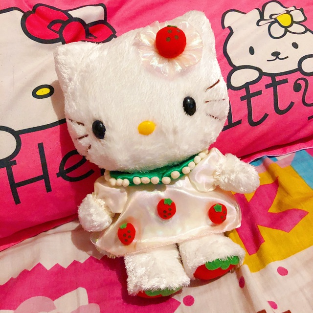 hello kitty strawberry plush