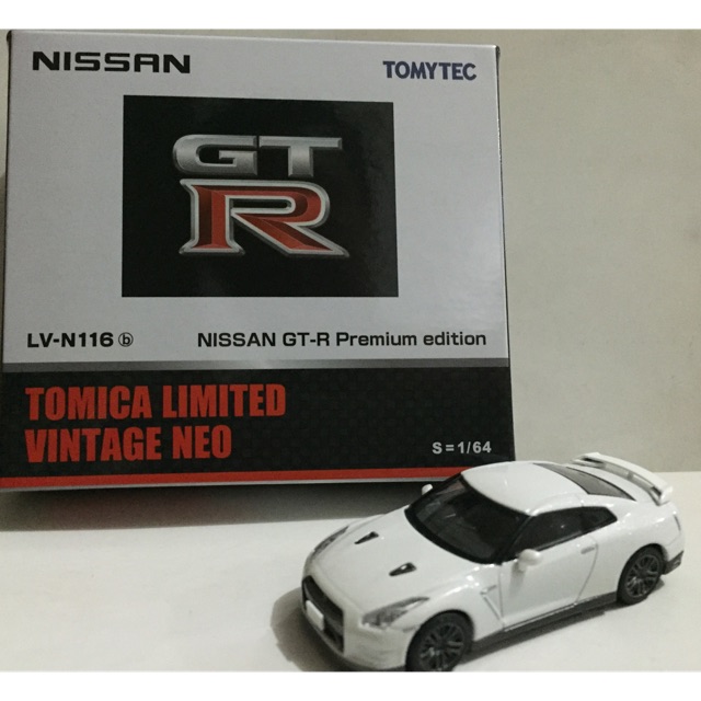 tomica limited vintage neo gtr