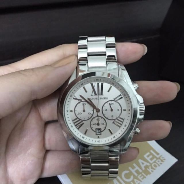 Igangværende selvmord Frem MK 5535 Silver Stainless Steel for Men & Women - MK Watch | Shopee  Philippines