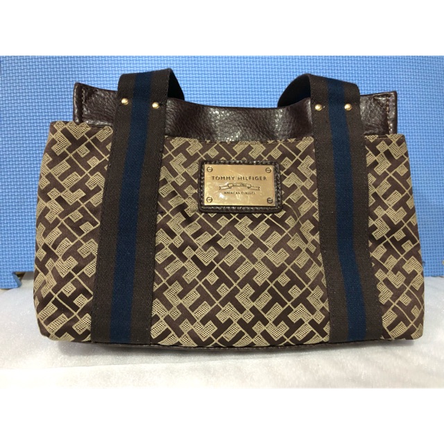 authentic tommy hilfiger bag vs fake