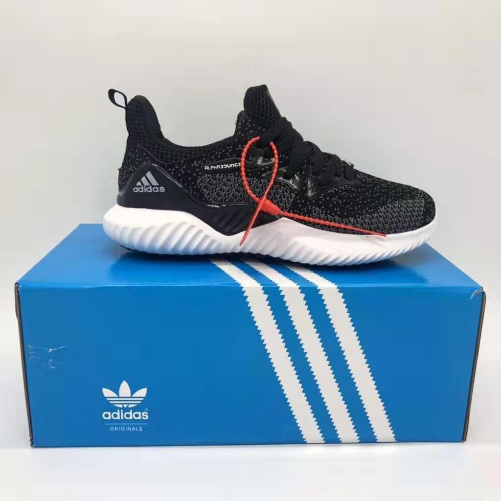 adidas sport shoe