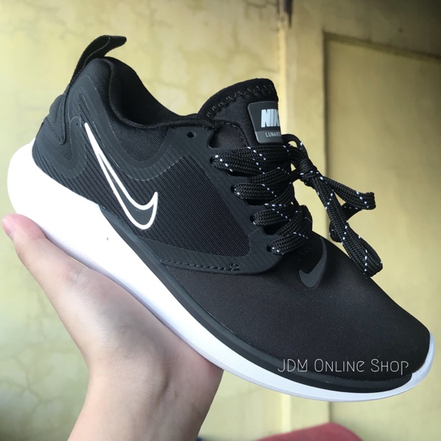 nike pull on sneakers