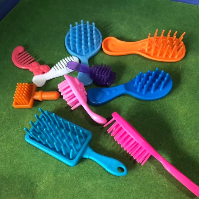 barbie hair brush set