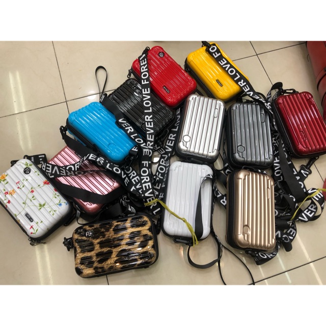 silver handbags new look