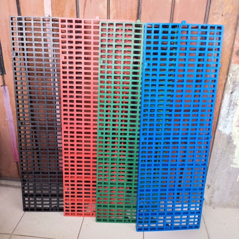 PLASTIC MATTING 1x3FT or 30x90cm DOG MATTING PIG MATTING CAGE CRATE