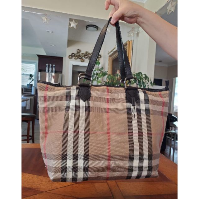 burberry tote with zipper
