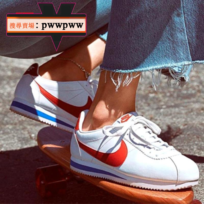 nike cortez couple shoes