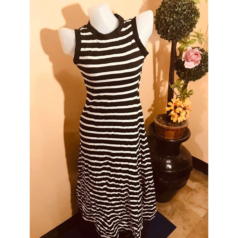 white stretch maxi dress