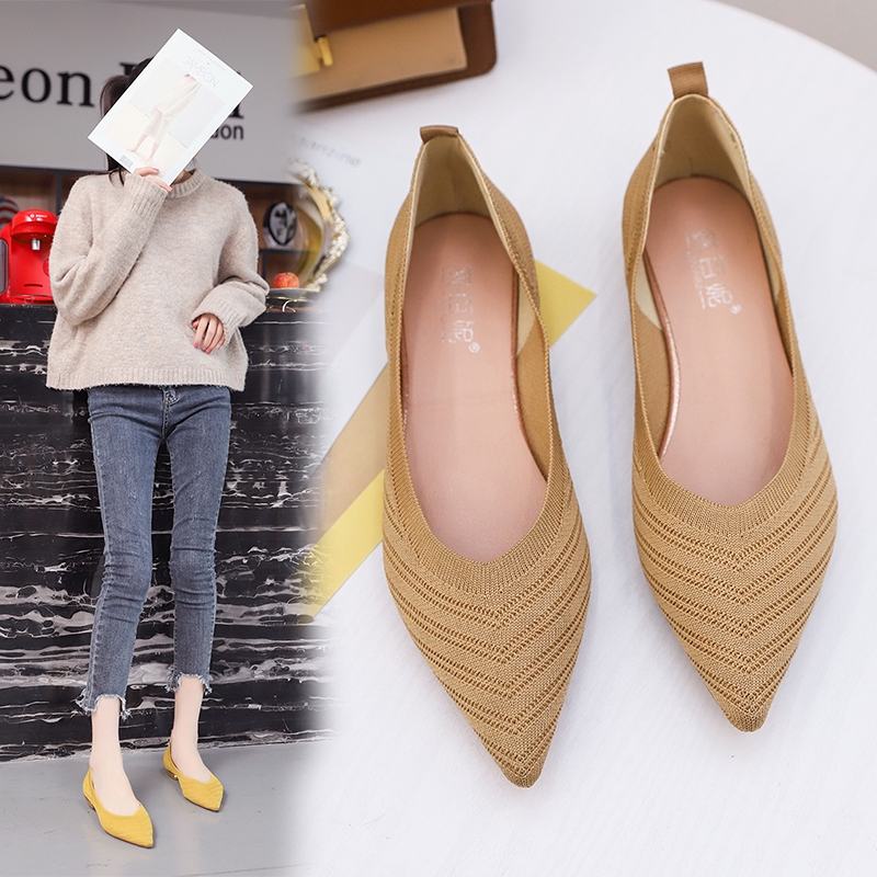 women pointed flats