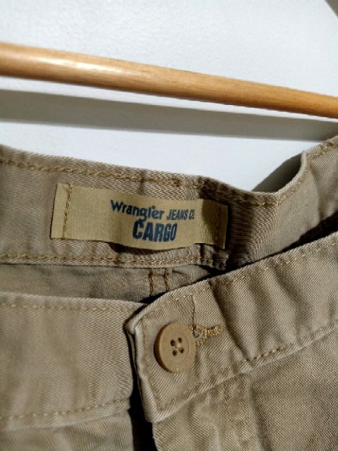 wrangler cargo khaki pants