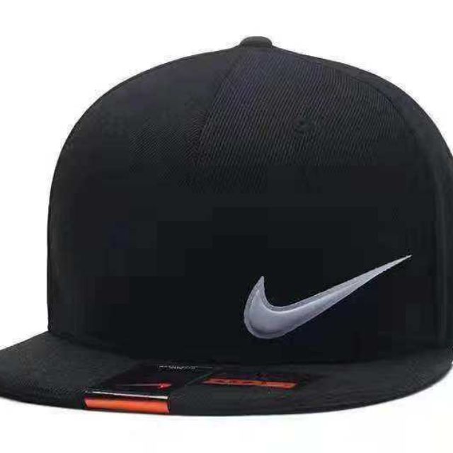 nike snapback cap