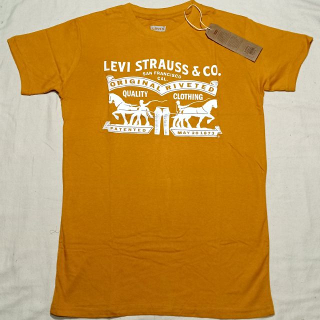 levis mustard t shirt