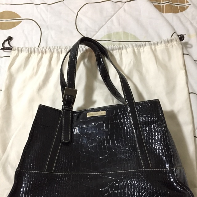 liz claiborne bags