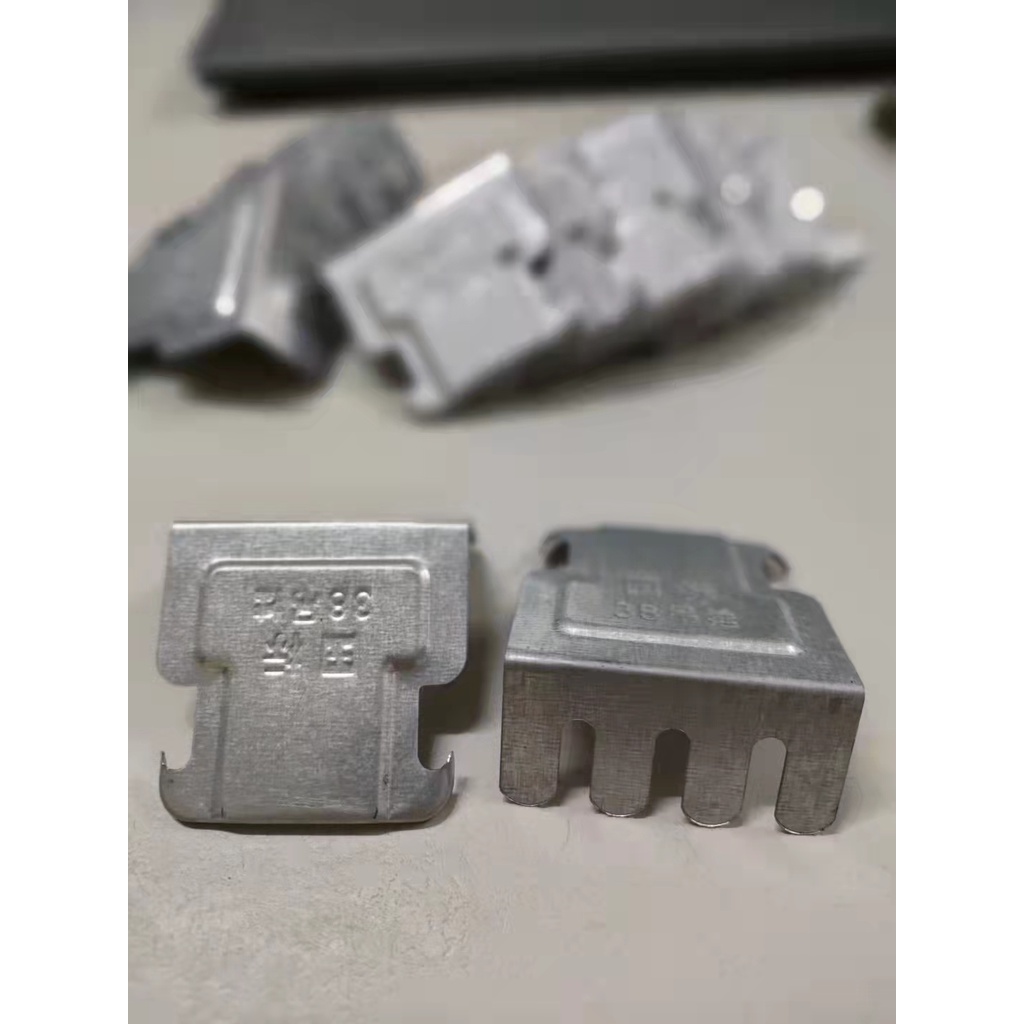 COD 50pcs W Clip Metal Furring Clip Ceiling Wall Clip Double Furring W