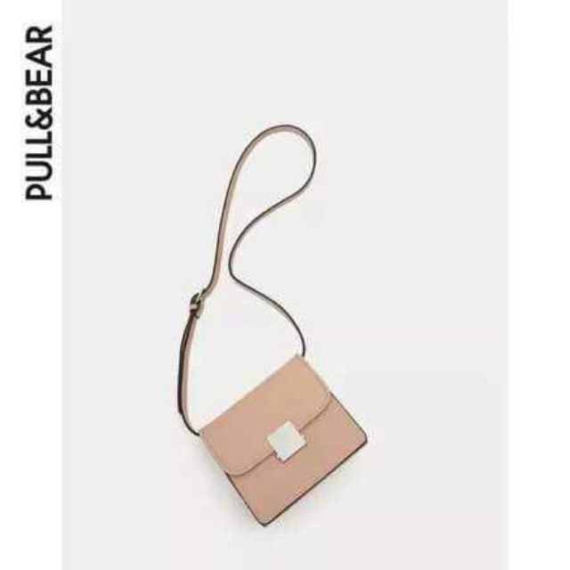 sling bag pull and bear