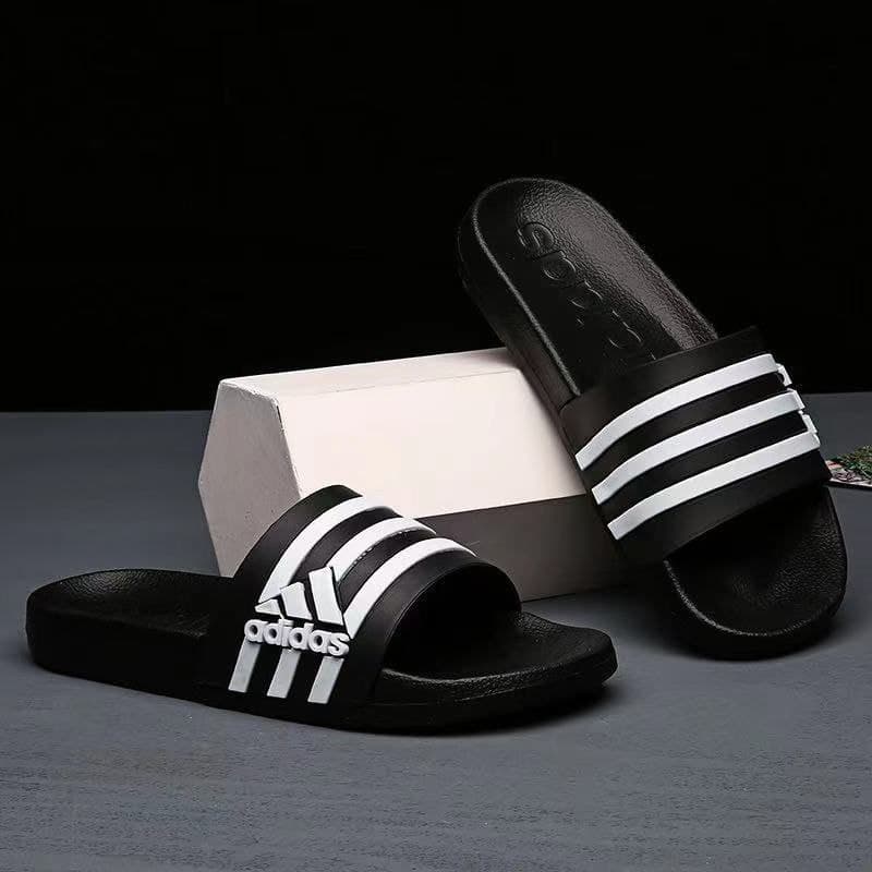 adidas slipper 45