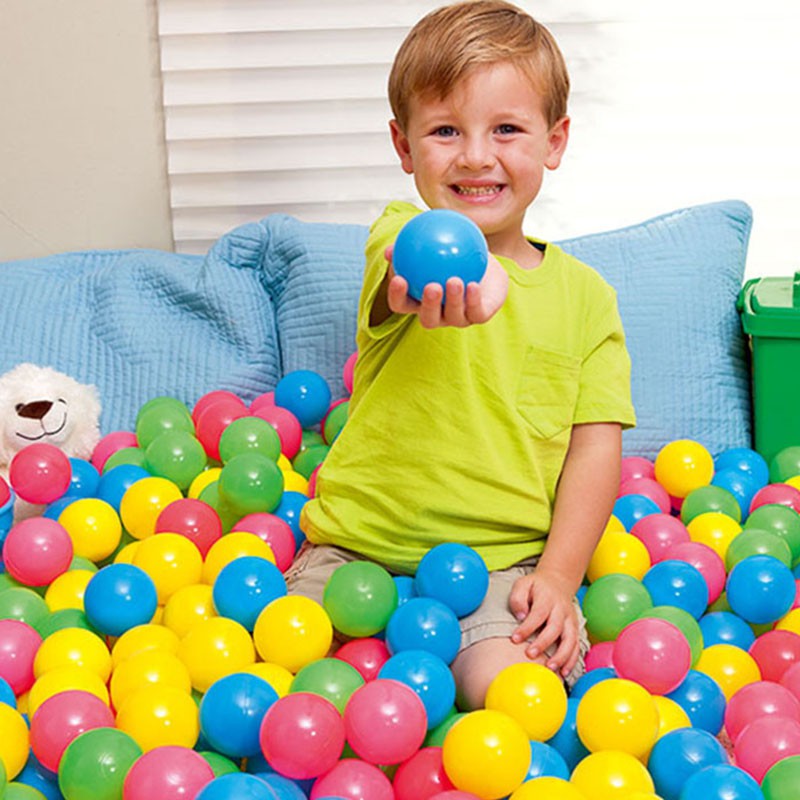 kids playing with balls