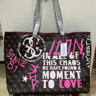 guess vikky purse