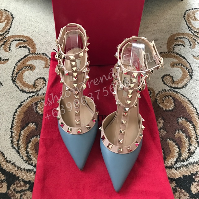 valentino flats price