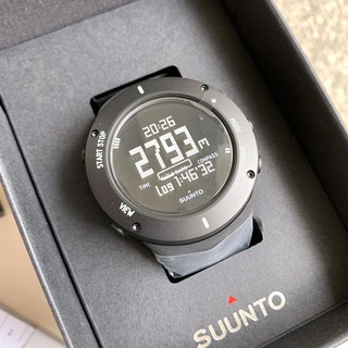 harga suunto core ultimate black