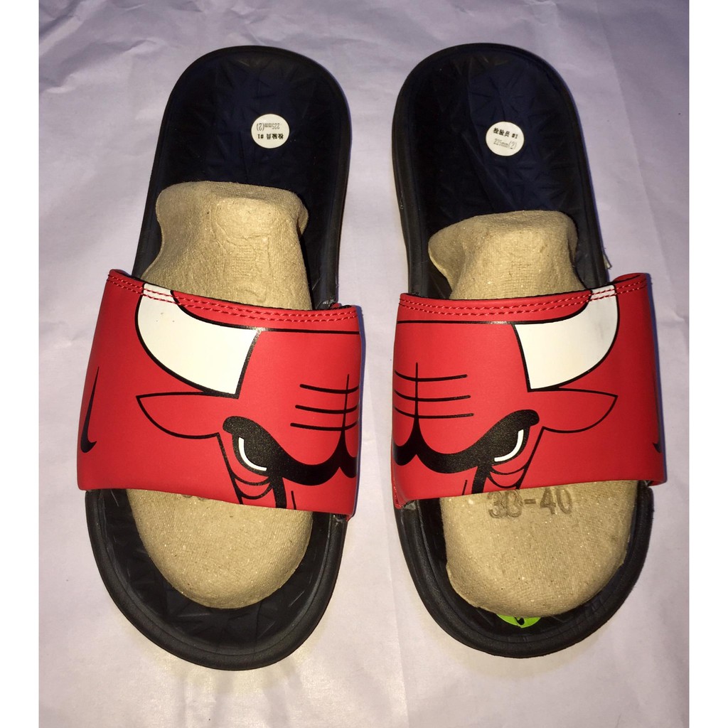 On hand Benassi Solarsoft NBA Slides Chicago Bulls Slip On comes bag Shopee Philippines