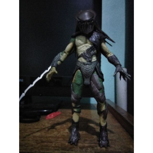 neca falconer predator