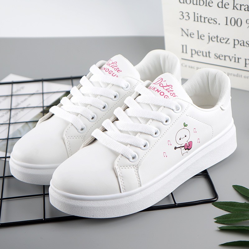 sports shoes for girls black