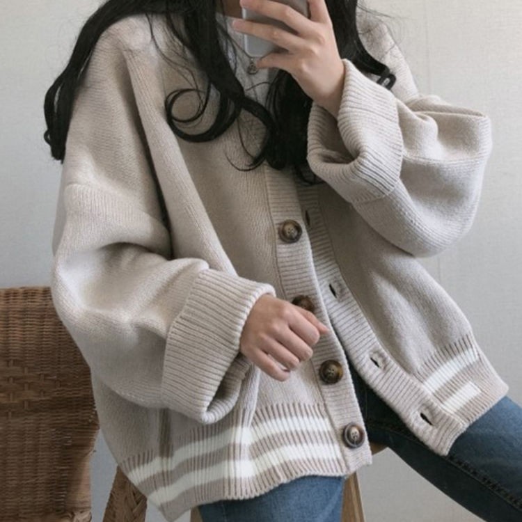 cardigan v sweater