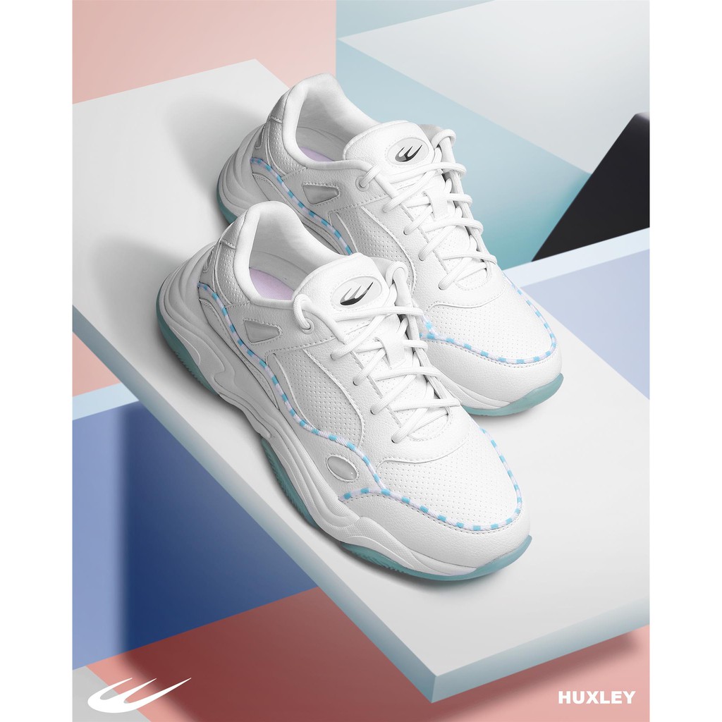 world balance gray