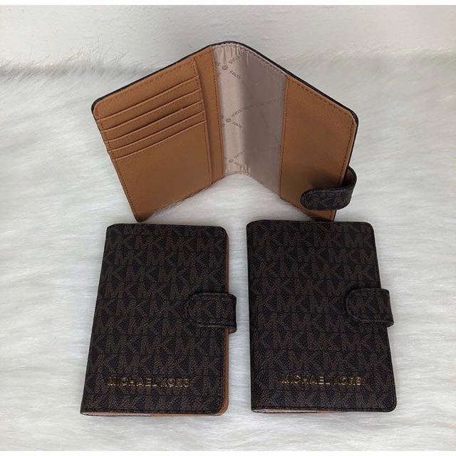 mk passport wallet