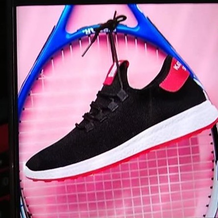 slip resistant walking shoes