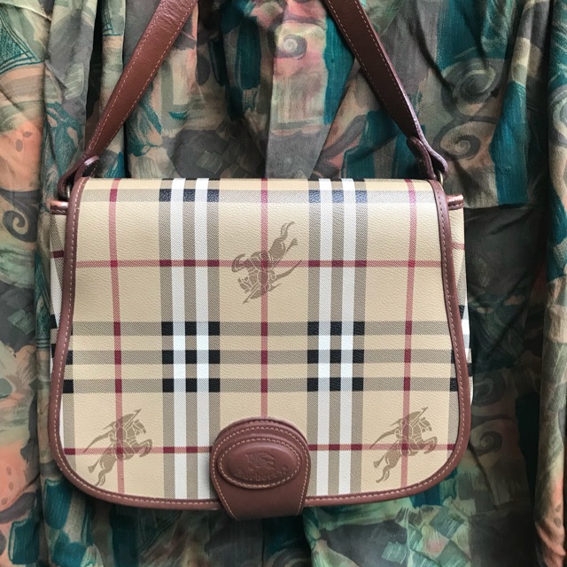 Preloved Burberry Vintage Sling Bag 