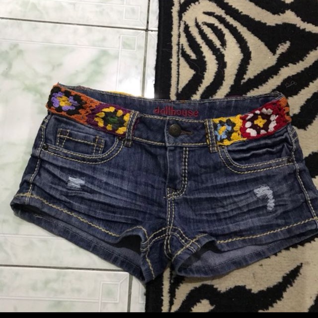 dollhouse jean shorts