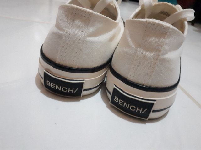 bench shoes for female