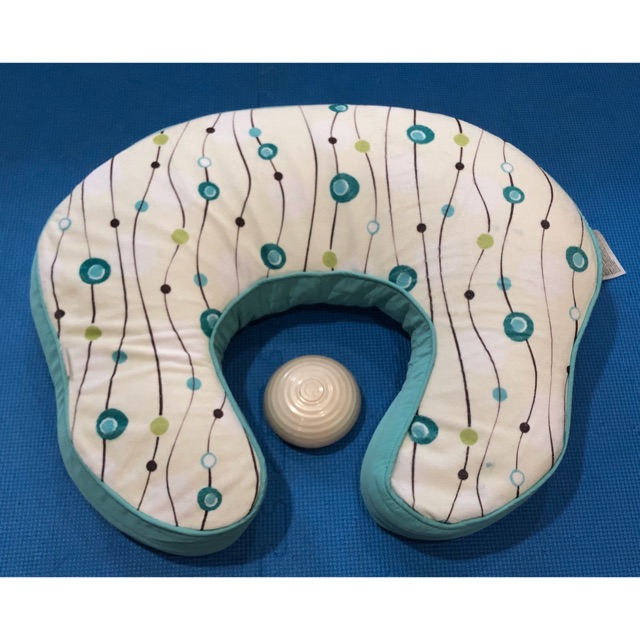 mombo deluxe nursing pillow