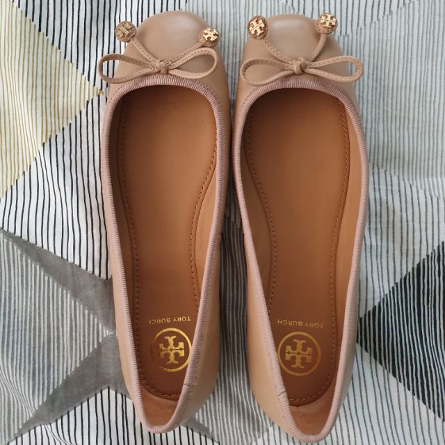 Tory Burch Laila Driver Ballet in Tory Beige | Shopee Philippines