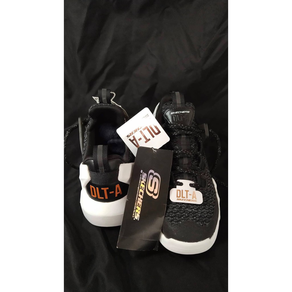 51883 skechers