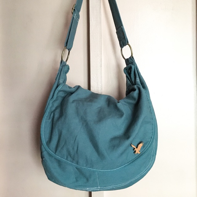 american eagle sling bag