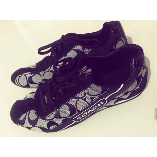 black coach tennis shoes