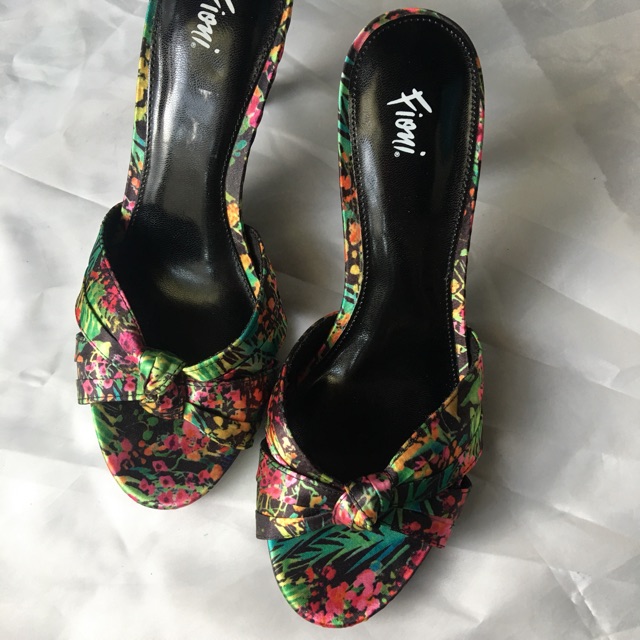 fioni heels