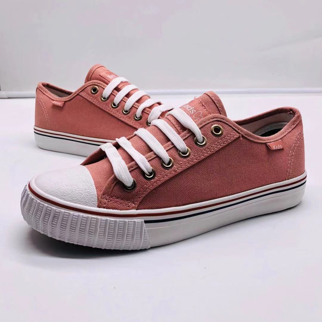 converse low cut shoes