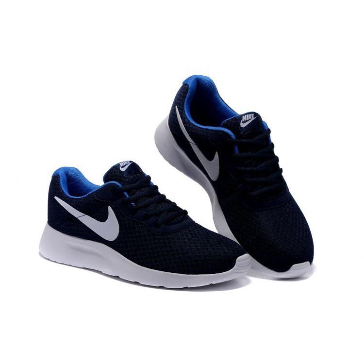 nike roshe run white blue