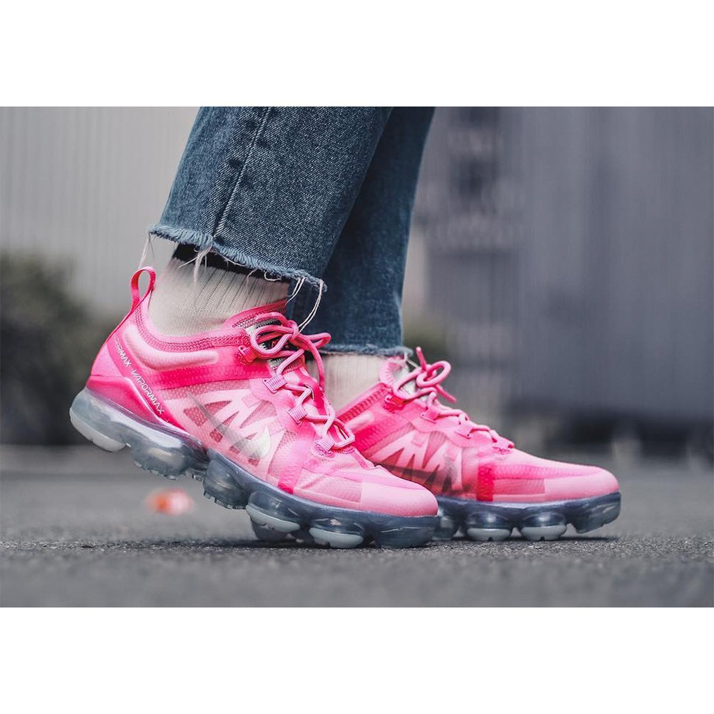 vapormax with pink bottom