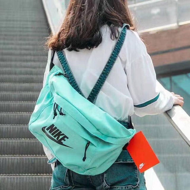 nike over the shoulder fanny pack